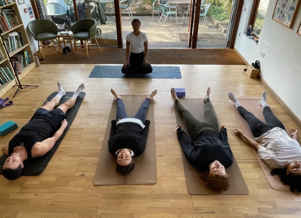 Small group beginner yoga course in South London
